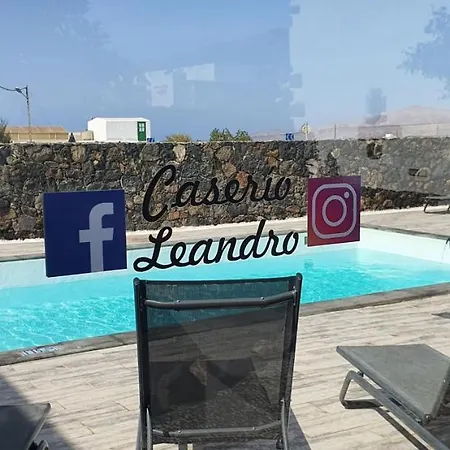 Caserio Leandro Villa *