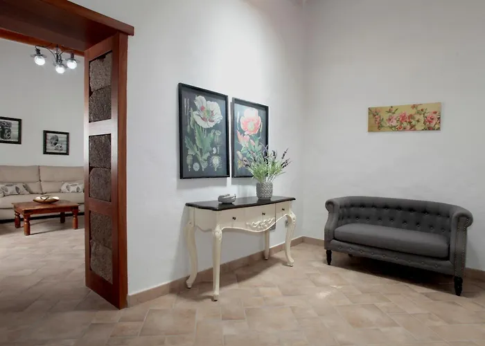 Caserio Leandro Βίλα *