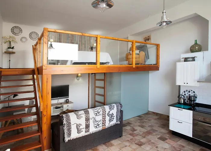 Caserio Leandro Tías