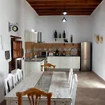 Caserio Leandro Villa Tias