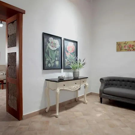 Caserío Leandro Villa *