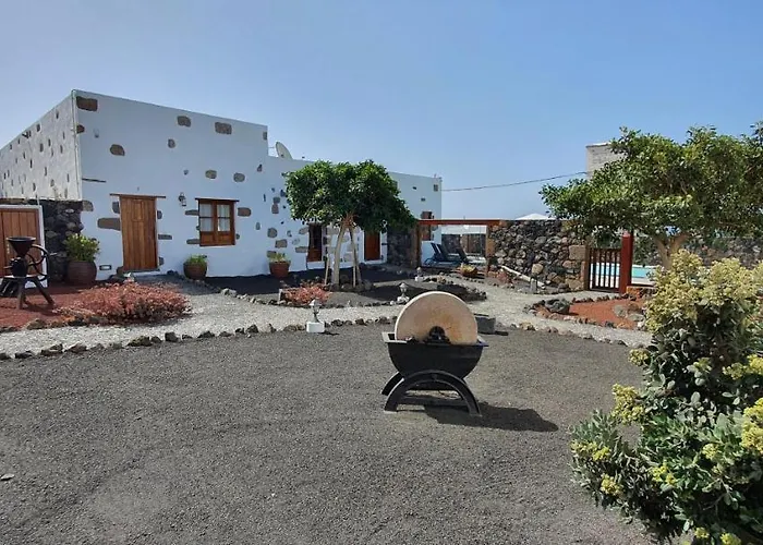 Caserio Leandro Tias