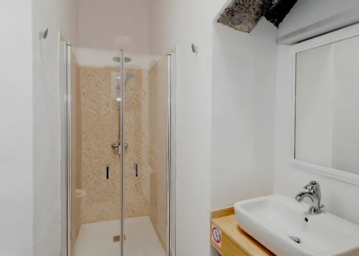 Caserio Leandro Tias