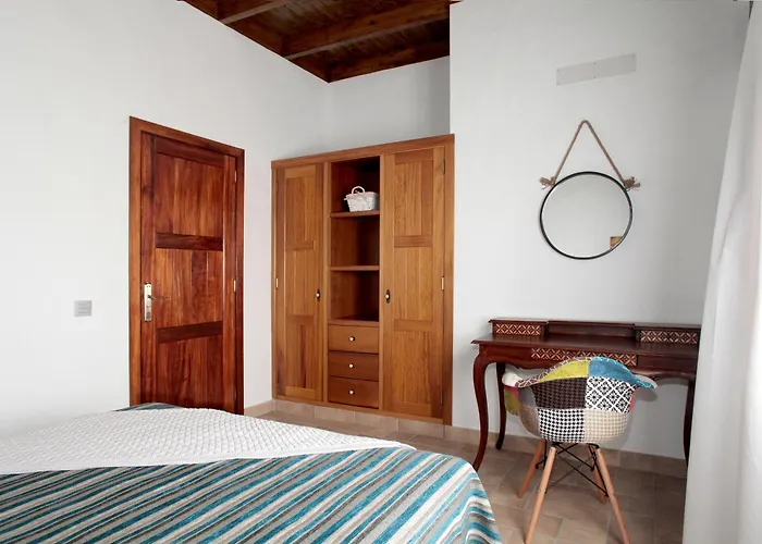 Caserio Leandro Tias